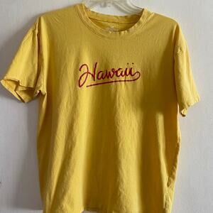 Yellow red Hollister co t shirt xs men’s short sleeve classic tee